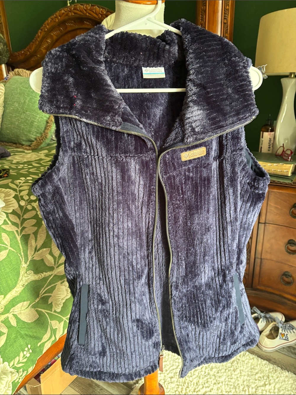 Columbia Women's Plush Zip Vest - Navy